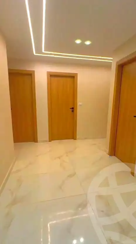 https://aqarmap.com.eg/ar/listing/6617534-for-sale-cairo-6th-of-october-el-ahyaa-neighborhood-4th-neighbourhood-1