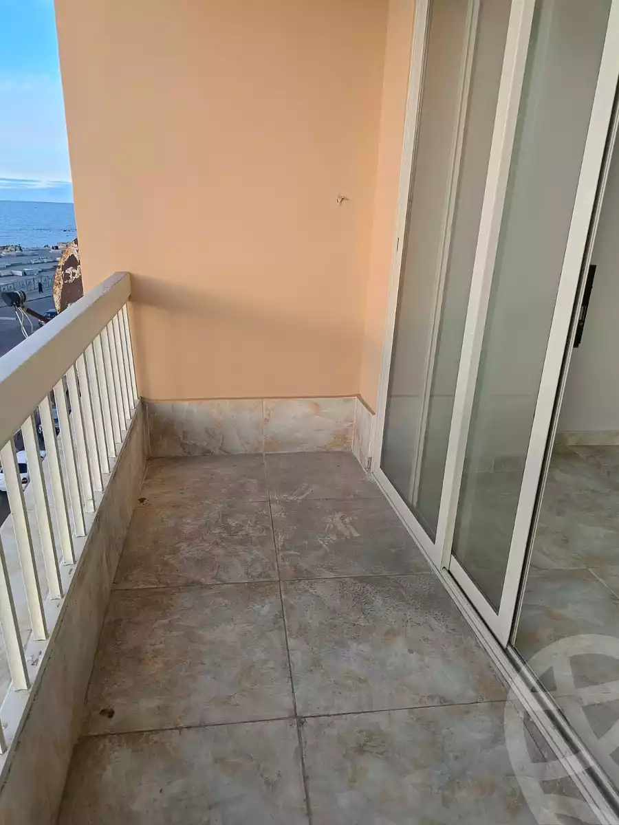 https://aqarmap.com.eg/ar/listing/6619605-for-sale-alexandria-miami-el-gaish-rd-st