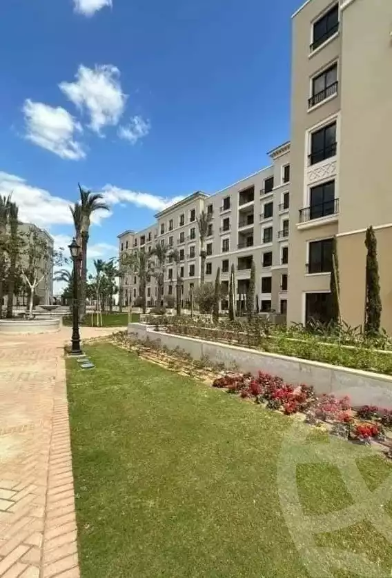https://aqarmap.com.eg/en/listing/6622427-for-sale-cairo-el-sheikh-zayed-city-compounds-kmbwnd-fyldj-wyst-dr-llttwyr