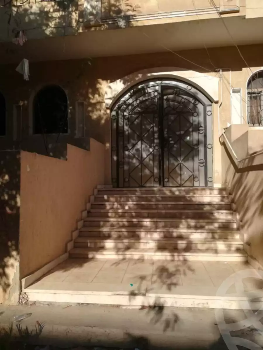 https://aqarmap.com.eg/ar/listing/6623095-for-sale-cairo-6th-of-october-el-ahyaa-neighborhood-4th-neighbourhood-2