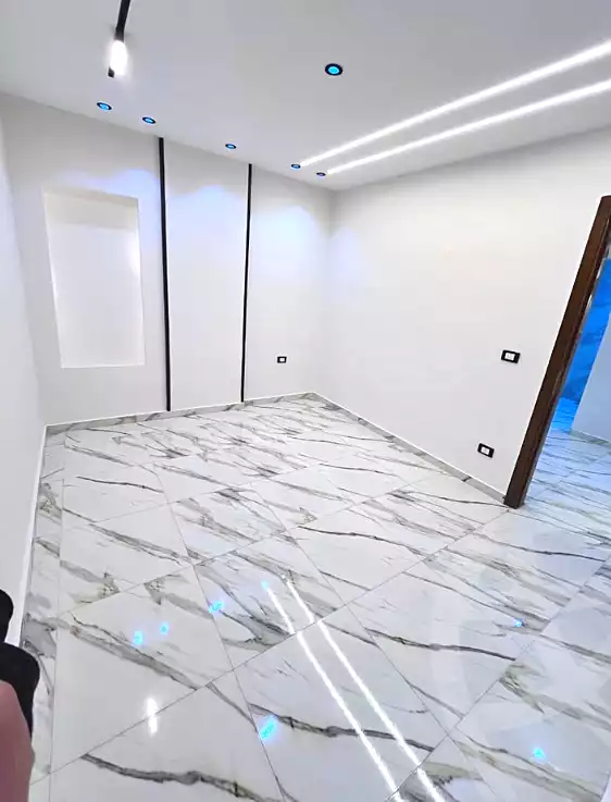 https://aqarmap.com.eg/ar/listing/6624840-for-sale-alexandria-l-jmy-lbytsh-bianchiii