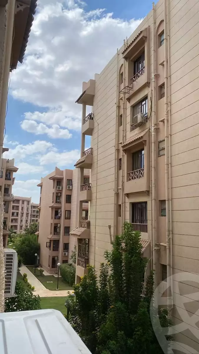 https://aqarmap.com.eg/ar/listing/6625140-for-sale-cairo-new-cairo-lrhb-city-phase-5-talaat-mostafa-st