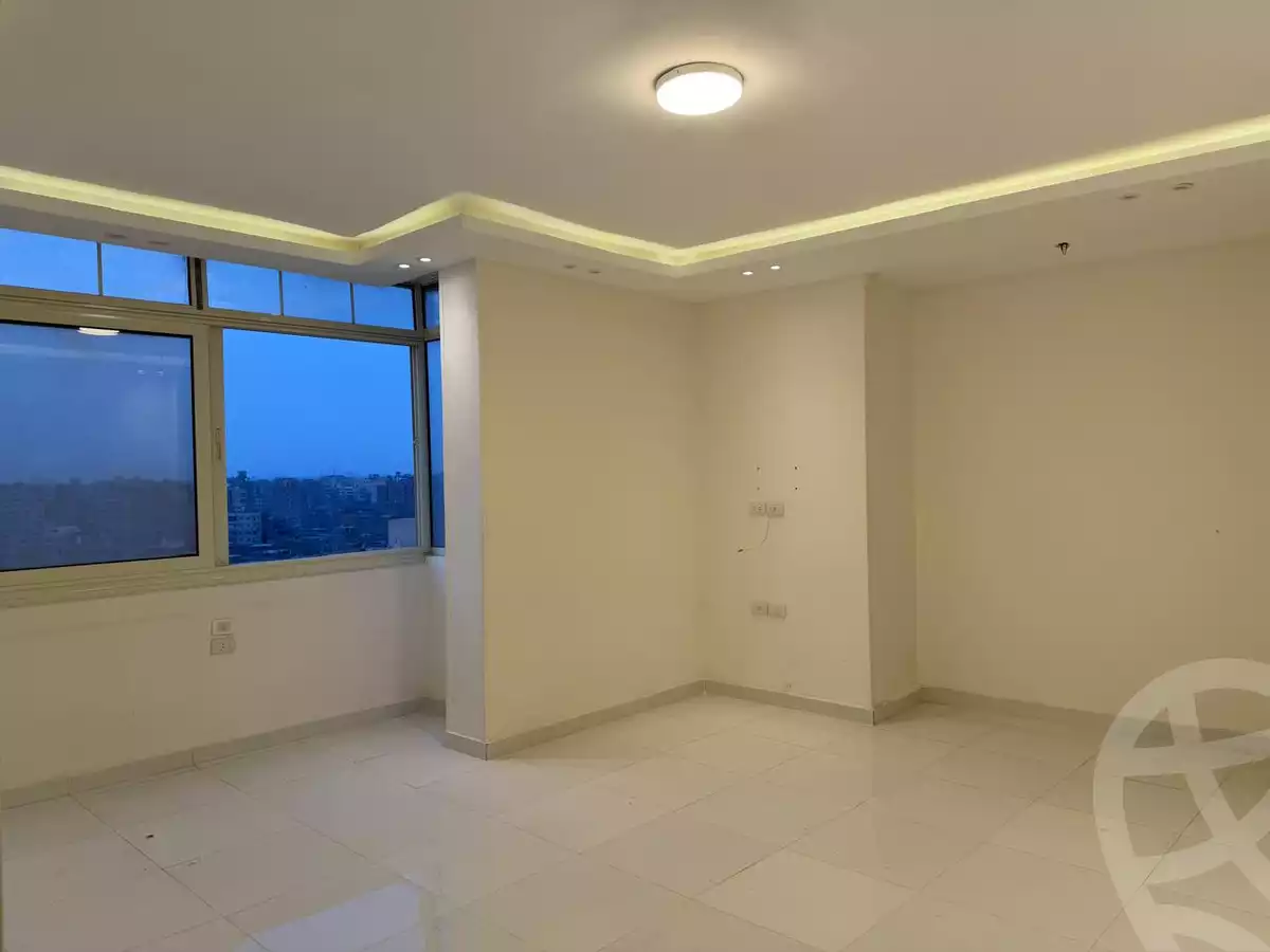 https://aqarmap.com.eg/ar/listing/6626002-for-sale-cairo-el-maadi-sarayat-el-maadi-street-256