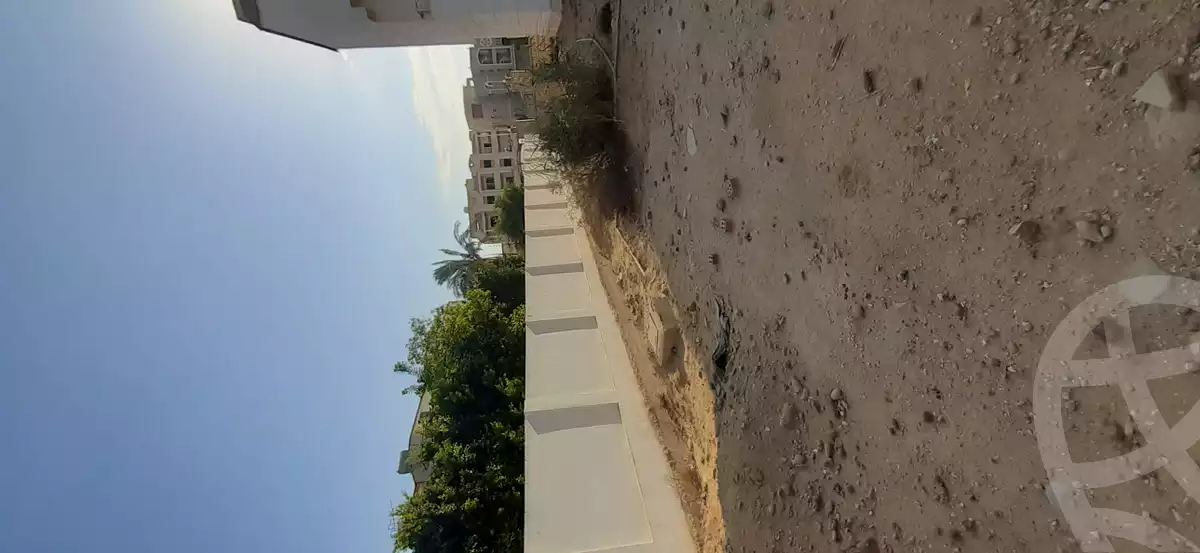 https://aqarmap.com.eg/en/listing/6627886-for-sale-cairo-el-shorouk-compounds-green-land