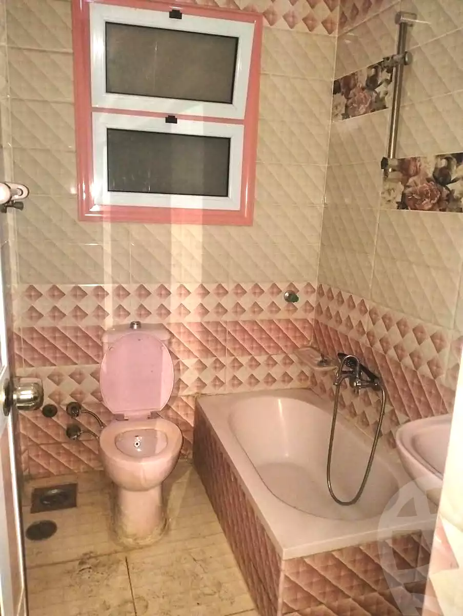 https://aqarmap.com.eg/ar/listing/6629527-for-rent-alexandria-lsywf-shamaa