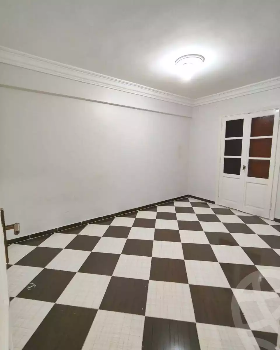 https://aqarmap.com.eg/ar/listing/6629823-for-sale-alexandria-el-asafra-l-sfr-qbly