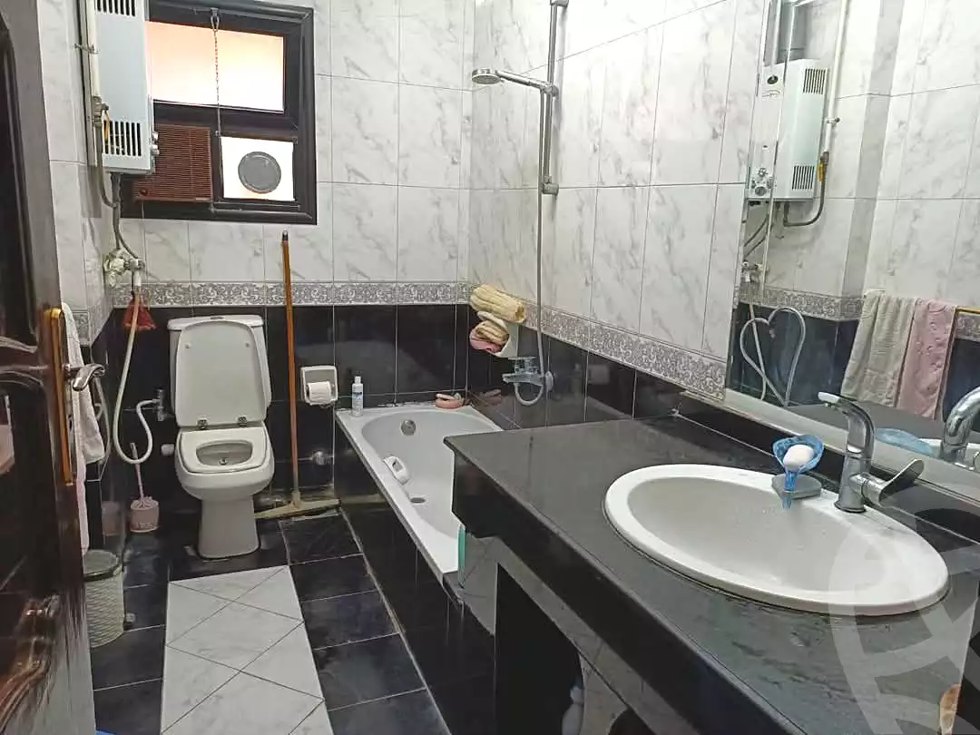 https://aqarmap.com.eg/en/listing/6635214-for-sale-cairo-helwan-rostom-st