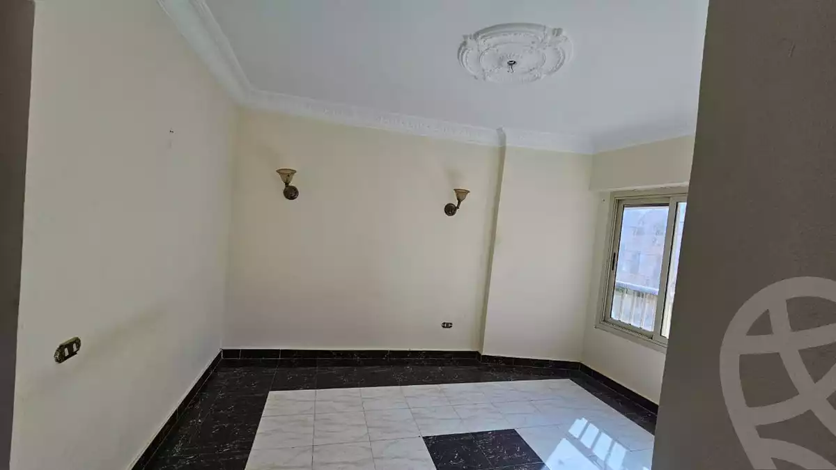 https://aqarmap.com.eg/en/listing/6635760-for-sale-cairo-el-sheikh-zayed-city-el-hay-elsabeaa-lbstn
