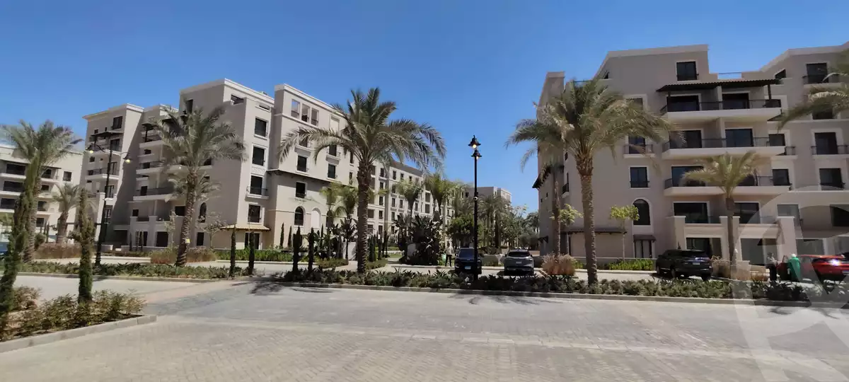 https://aqarmap.com.eg/en/listing/6636349-for-sale-cairo-el-sheikh-zayed-city-compounds-kmbwnd-fyldj-wyst-dr-llttwyr