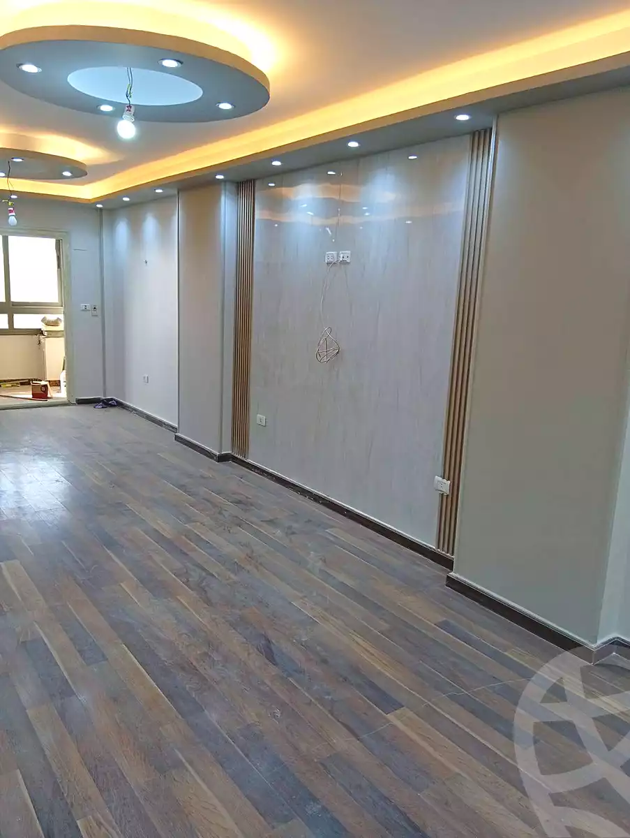 https://aqarmap.com.eg/en/listing/6637049-for-sale-cairo-helwan-helwan-el-sharkeya-ryad-pasha-st