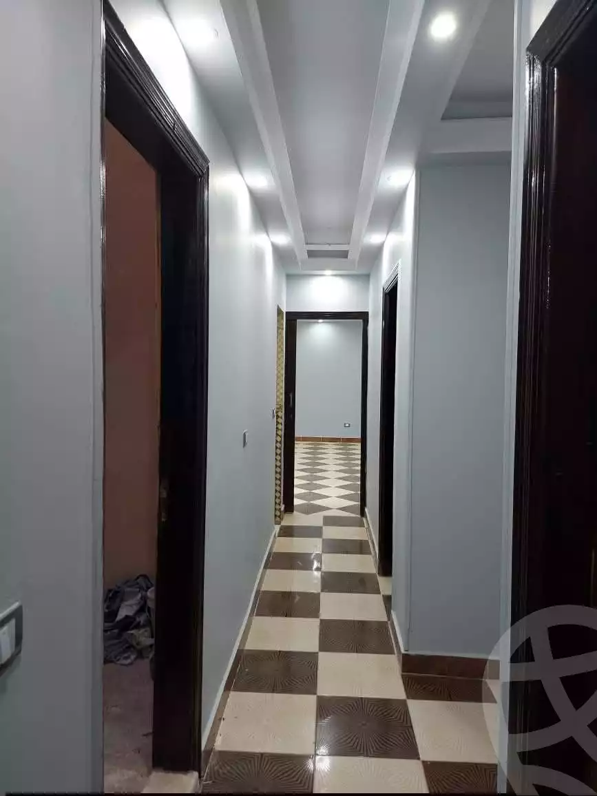https://aqarmap.com.eg/en/listing/6637063-for-sale-cairo-helwan-helwan-el-sharkeya-latif-basha-st