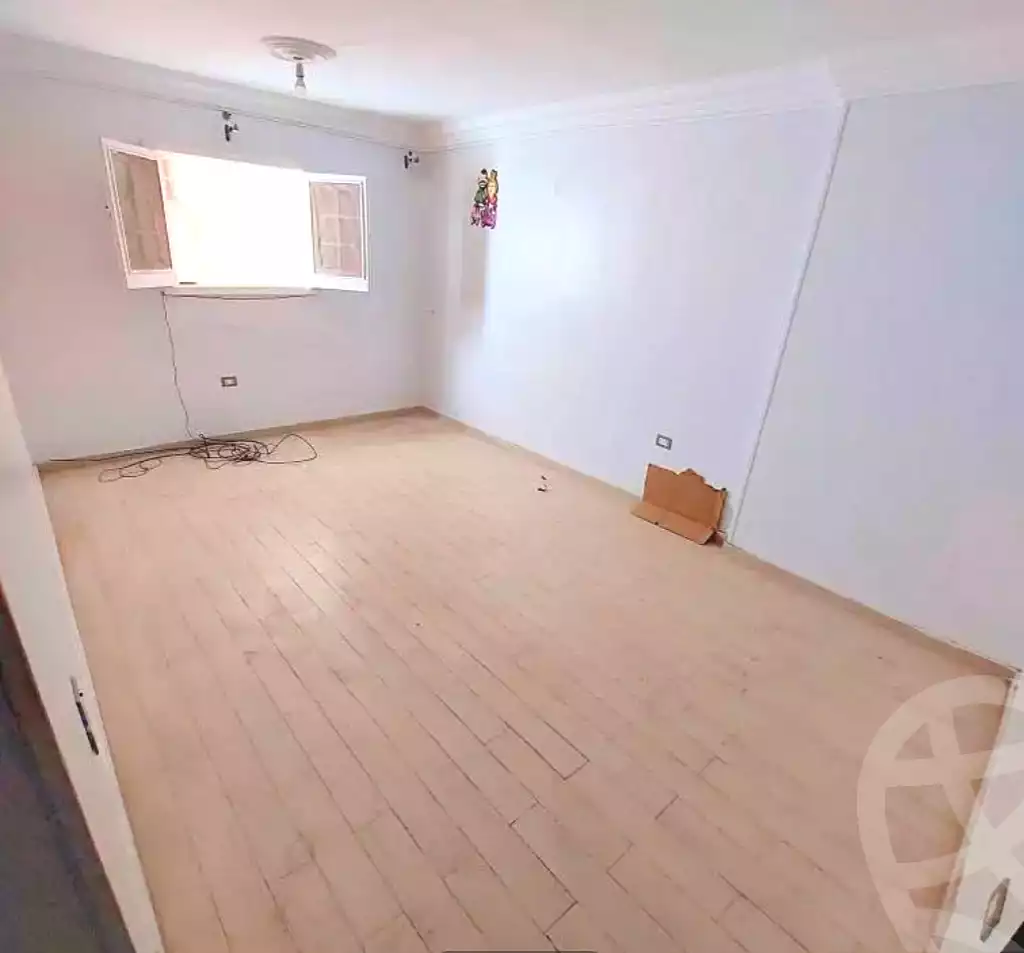 https://aqarmap.com.eg/en/listing/6637090-for-sale-alexandria-sydy-bshr-sydy-bshr-bhry-ali-hipa-st