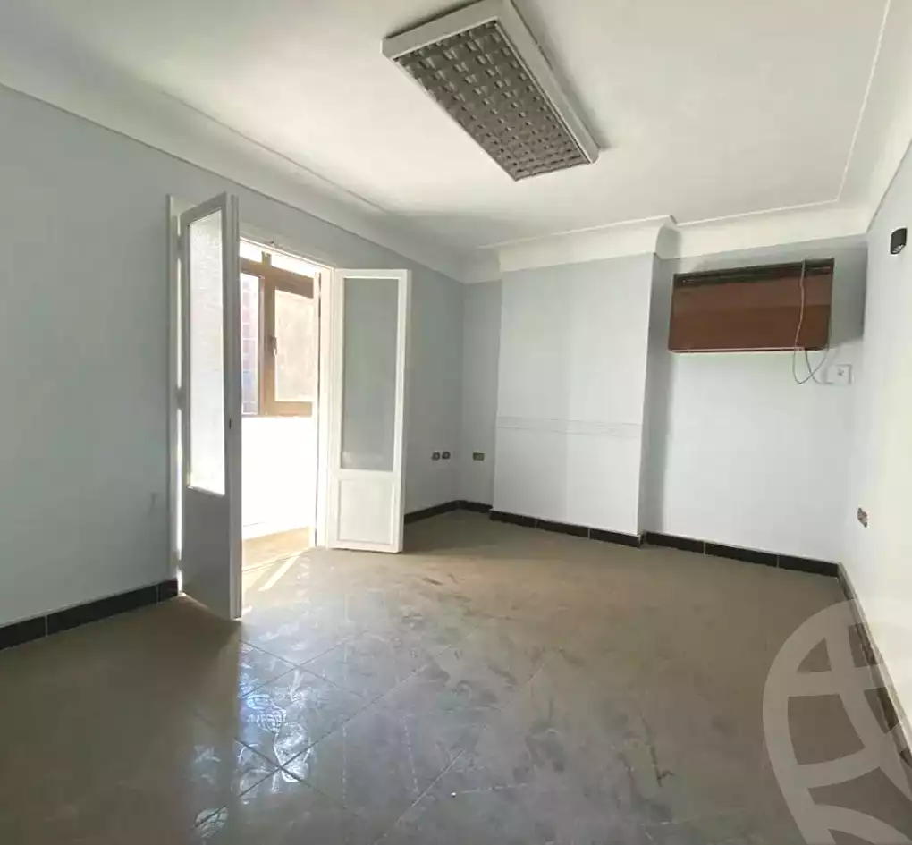 https://aqarmap.com.eg/ar/listing/6637348-for-sale-alexandria-sydy-bshr-sydy-bshr-bhry-gamal-abd-el-nasir-st