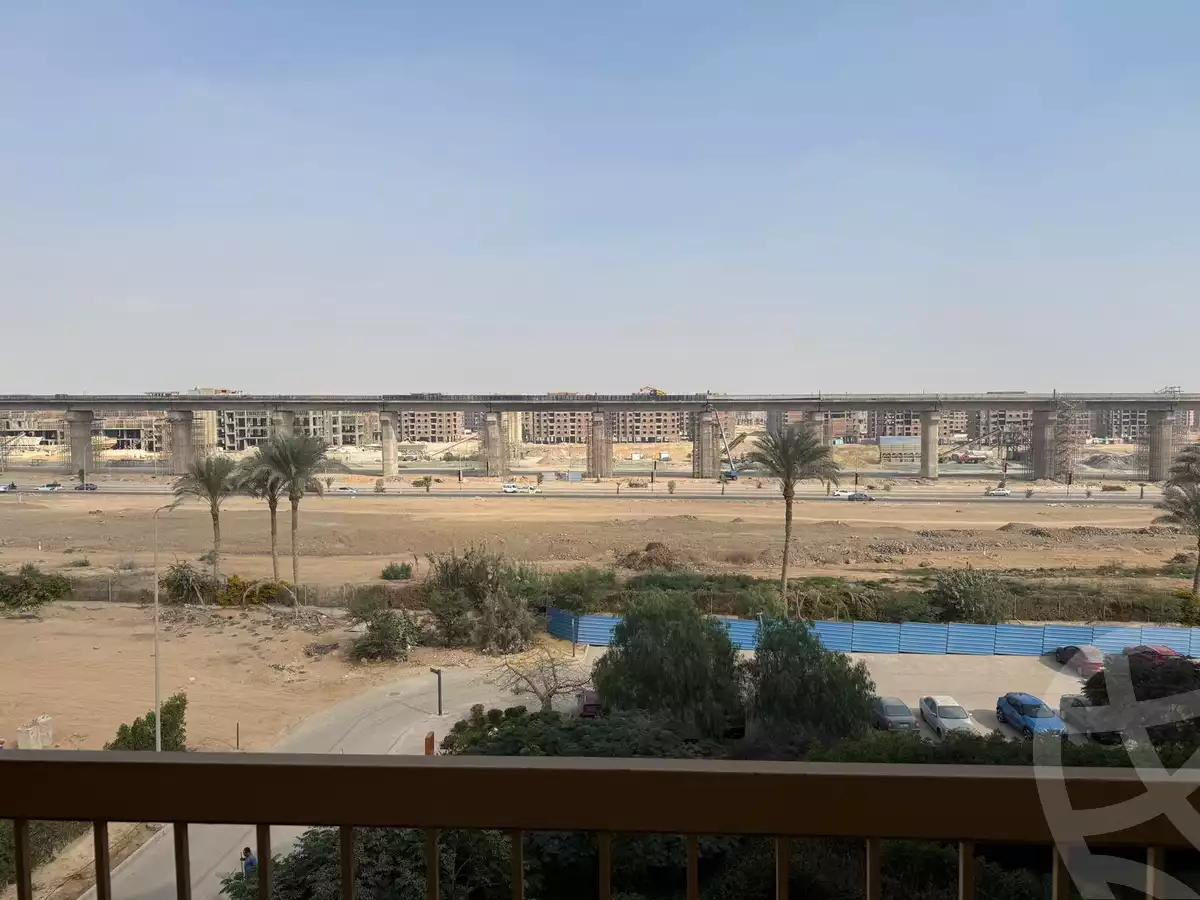 https://aqarmap.com.eg/ar/listing/6637829-for-sale-cairo-6th-of-october-hadaeq-october-kmbwnd-fy-hdyq-ktwbr-ashgar-city