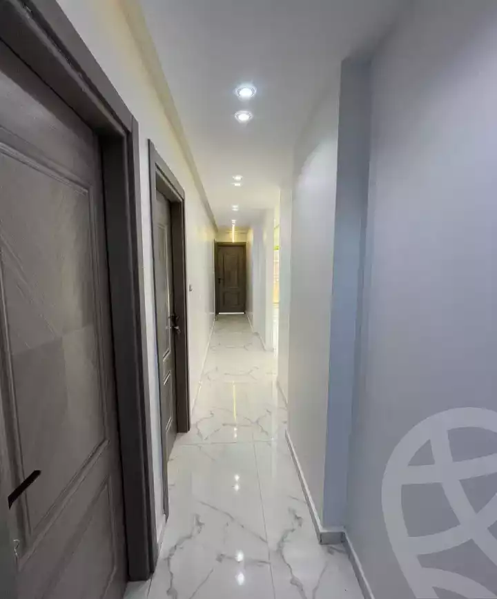 https://aqarmap.com.eg/ar/listing/6637935-for-sale-alexandria-l-jmy-lbytsh-bianchiii-el-bashwat-st