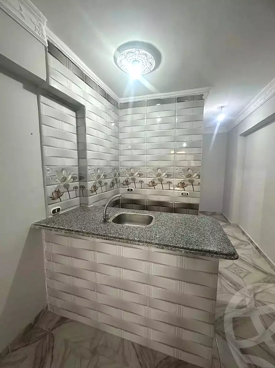 https://aqarmap.com.eg/ar/listing/6637982-for-sale-alexandria-l-jmy-el-kilo-21
