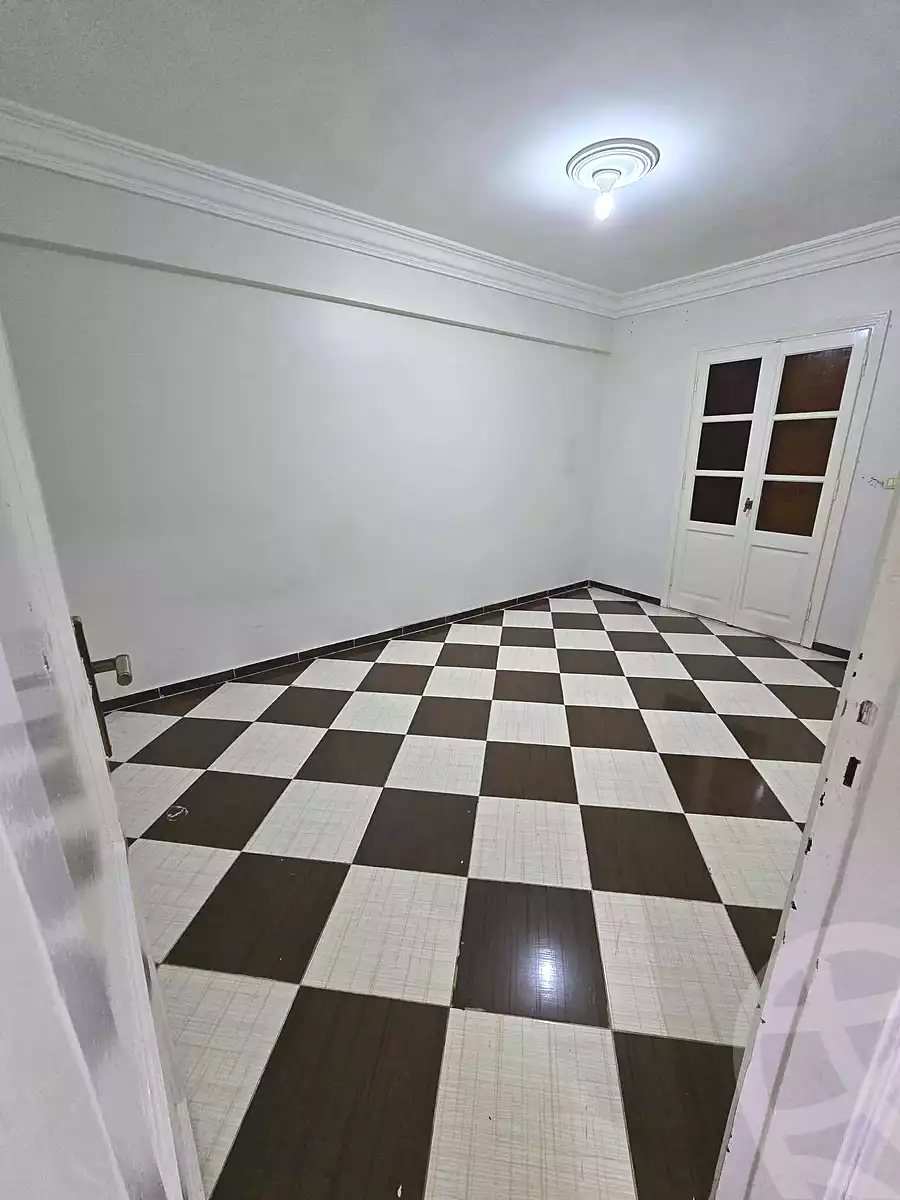 https://aqarmap.com.eg/en/listing/6638143-for-sale-alexandria-el-asafra-salman-el-farsi-st