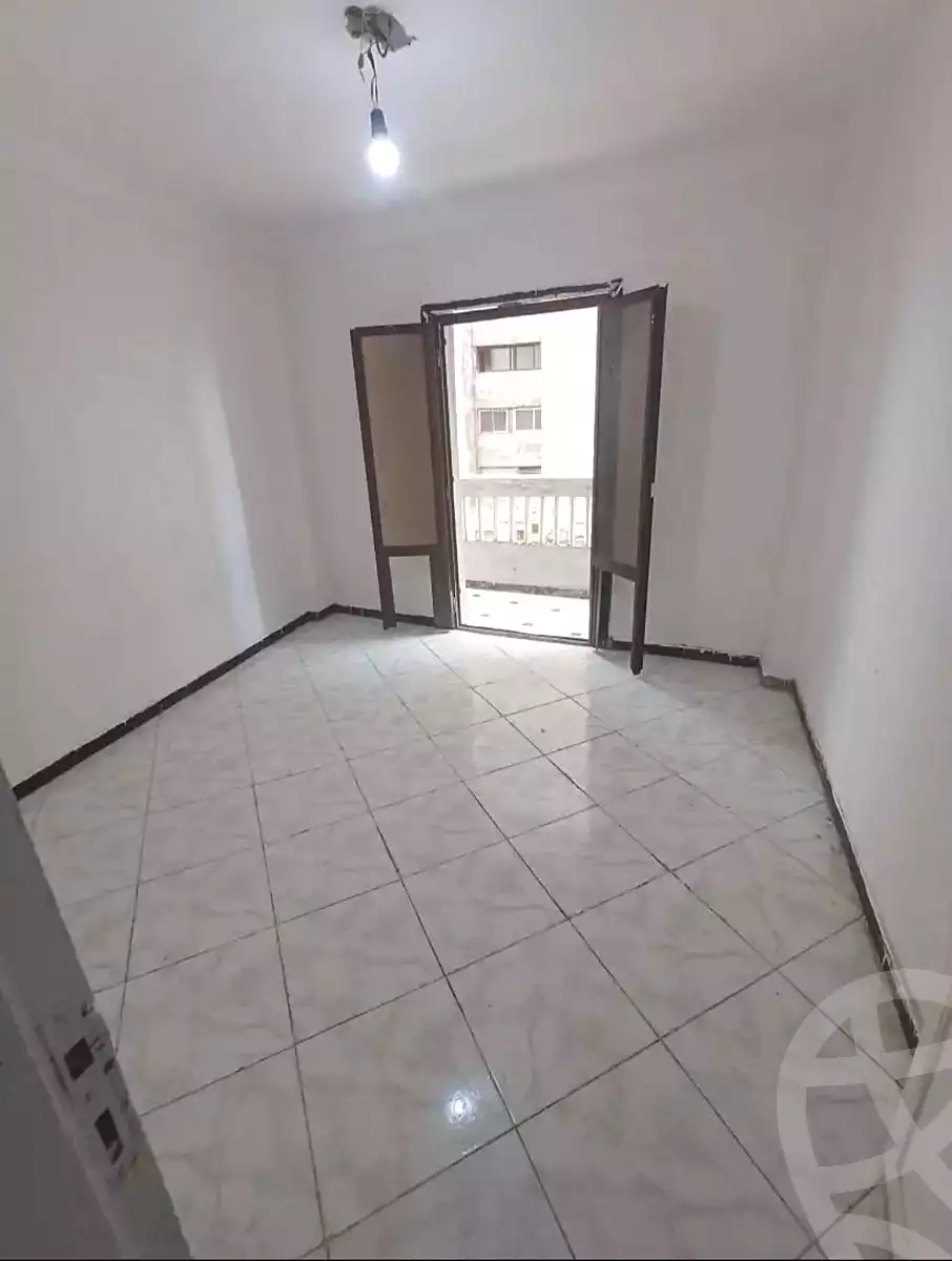 https://aqarmap.com.eg/en/listing/6639831-for-sale-alexandria-sydy-bshr-sydy-bshr-bhry-shr-khld-bn-lwlyd