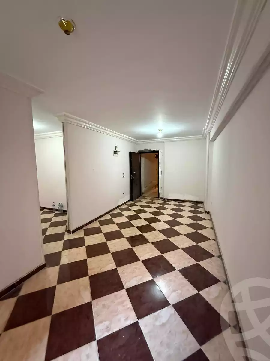 https://aqarmap.com.eg/ar/listing/6639991-for-sale-alexandria-sydy-bshr-sydy-bshr-bhry-shr-mhmd-njyb