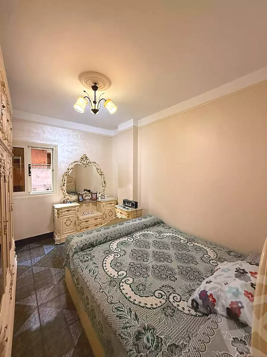 https://aqarmap.com.eg/en/listing/6640056-for-sale-alexandria-sydy-bshr-sydy-bshr-bhry-shr-mhmwd-l-yswy