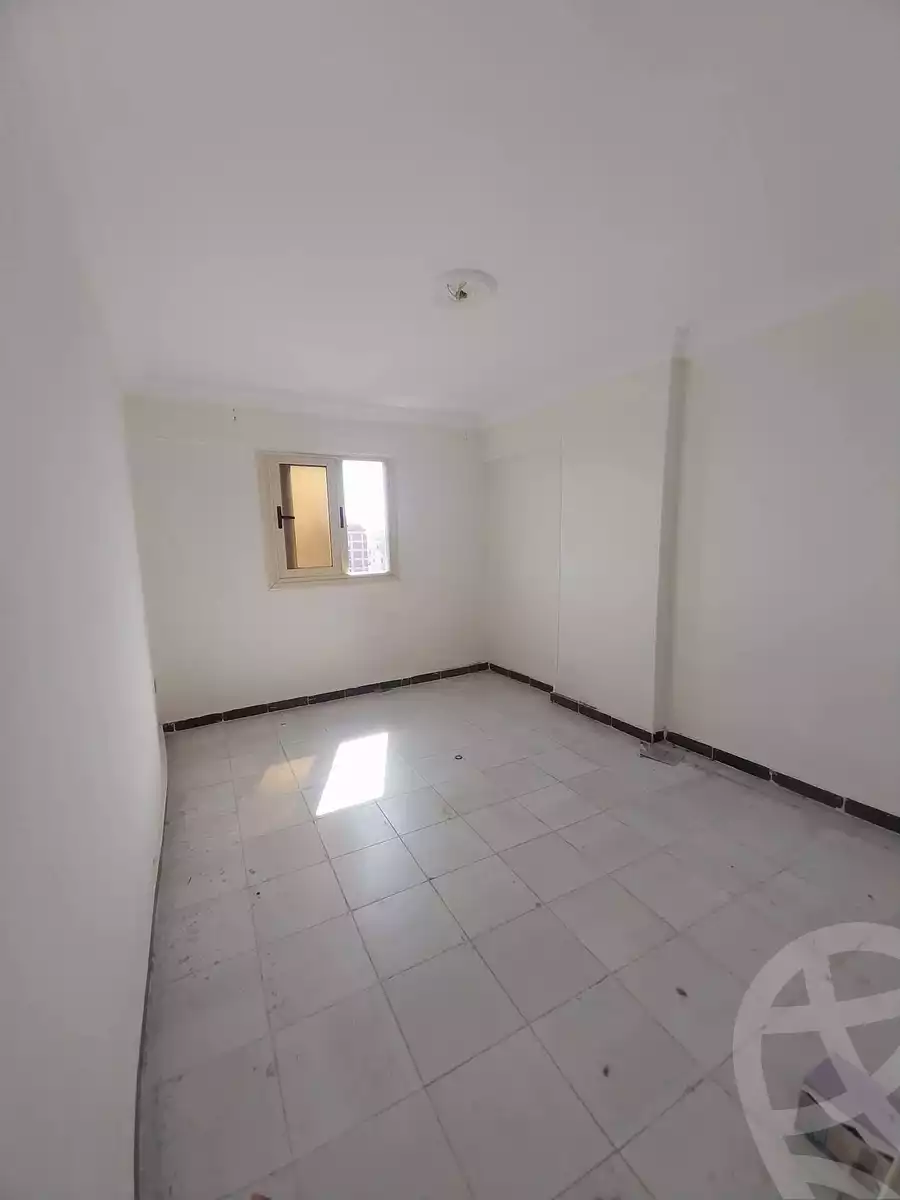 https://aqarmap.com.eg/ar/listing/6640310-for-sale-alexandria-sydy-bshr-sydy-bshr-bhry-gamal-abd-el-nasir-st