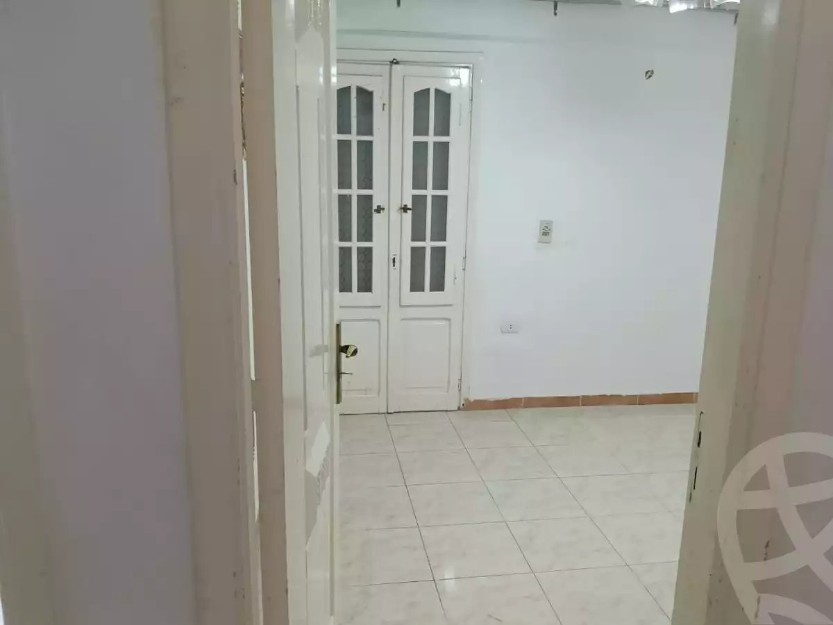 https://aqarmap.com.eg/en/listing/6640384-for-sale-alexandria-lsywf-el-falki