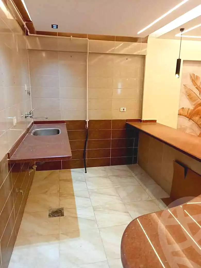 https://aqarmap.com.eg/ar/listing/6640643-for-sale-alexandria-l-jmy-lbytsh-bianchiii-el-arbaeen-st