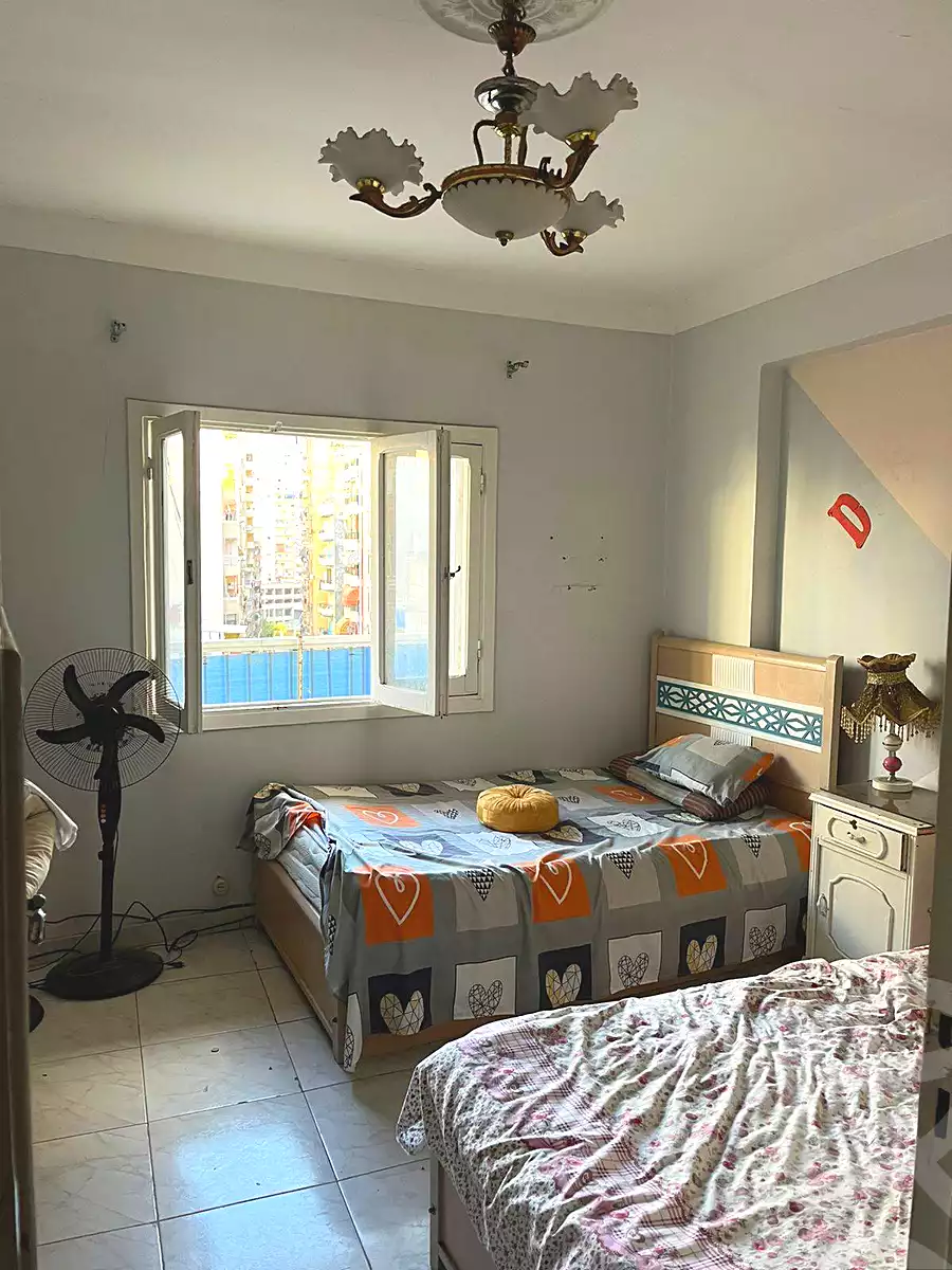 https://aqarmap.com.eg/ar/listing/6641995-for-sale-alexandria-sydy-bshr-sydy-bshr-bhry-khalil-hamada-st