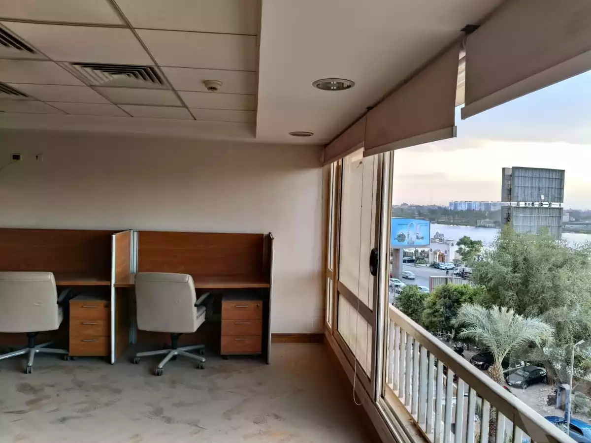 https://aqarmap.com.eg/ar/listing/6642186-for-sale-cairo-el-maadi-kornish-el-maadi-brj-thmn