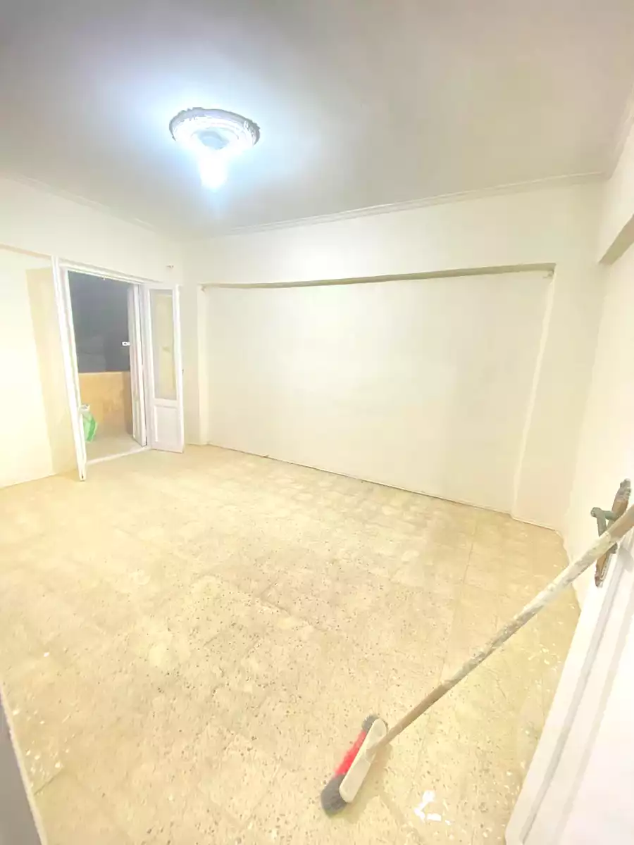 https://aqarmap.com.eg/en/listing/6643079-for-sale-alexandria-l-jmy-el-hanouvel-kasr-al-quiri-st-1