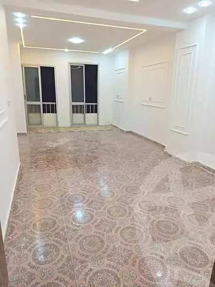 https://aqarmap.com.eg/ar/listing/6643086-for-sale-alexandria-l-jmy-lbytsh-ibrahim-othman-st