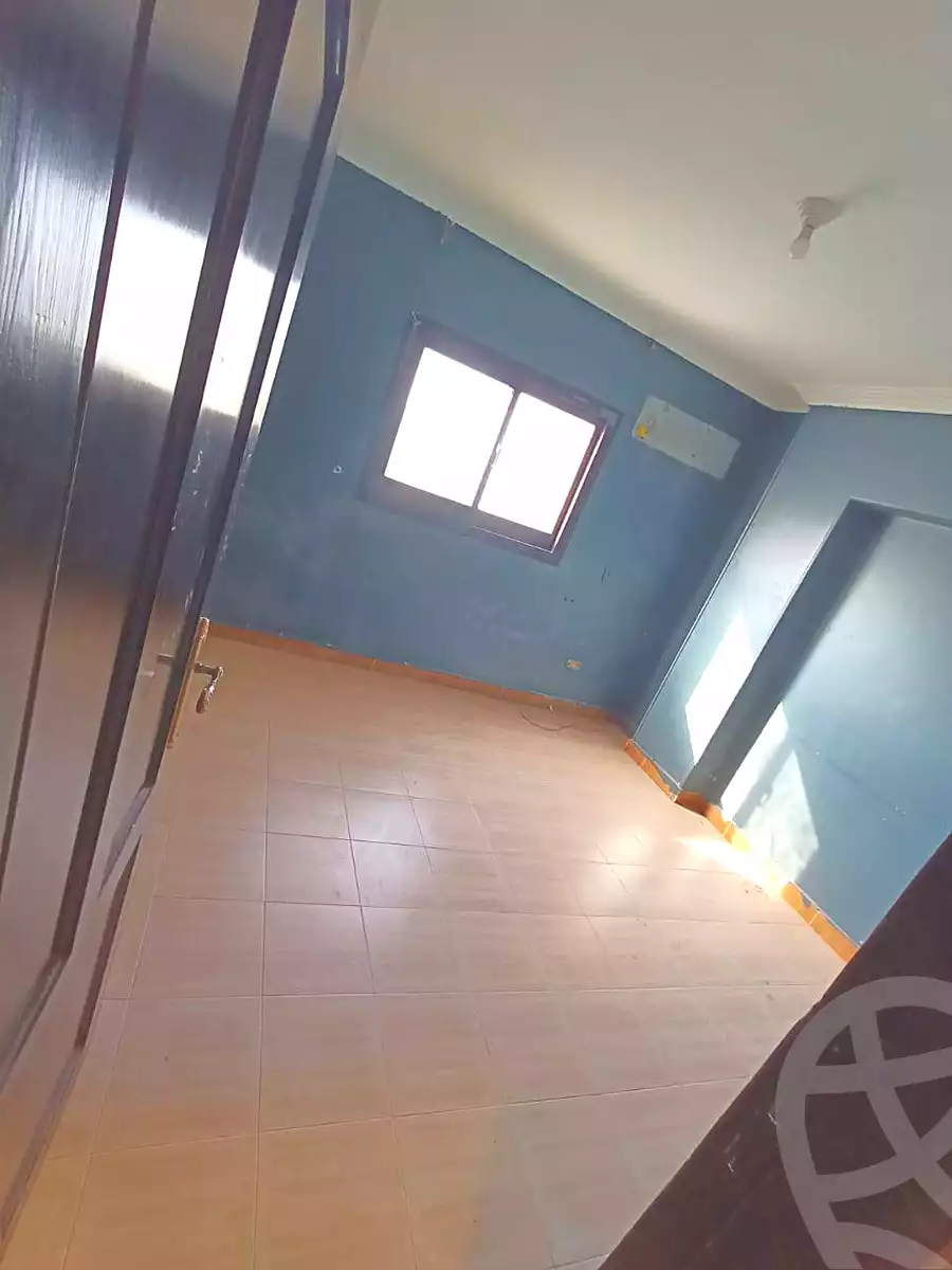 https://aqarmap.com.eg/en/listing/6643522-for-sale-cairo-helwan-helwan-el-sharkeya-borhan-st
