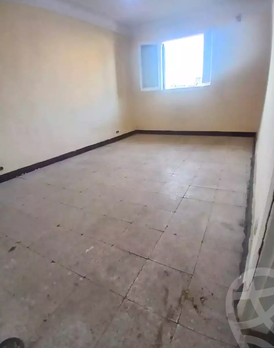 https://aqarmap.com.eg/ar/listing/6643935-for-sale-alexandria-l-jmy-lbytsh-ain-shams-st