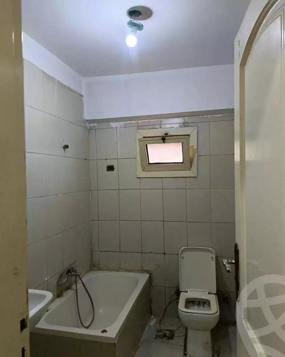 https://aqarmap.com.eg/en/listing/6644828-for-rent-cairo-mokattam-lhdb-l-ly