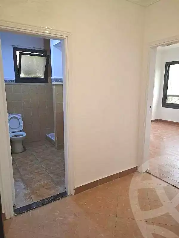 https://aqarmap.com.eg/en/listing/6644876-for-sale-cairo-6th-of-october-el-ahyaa-neighborhood-2nd-divided-from-al-kafrawei-st