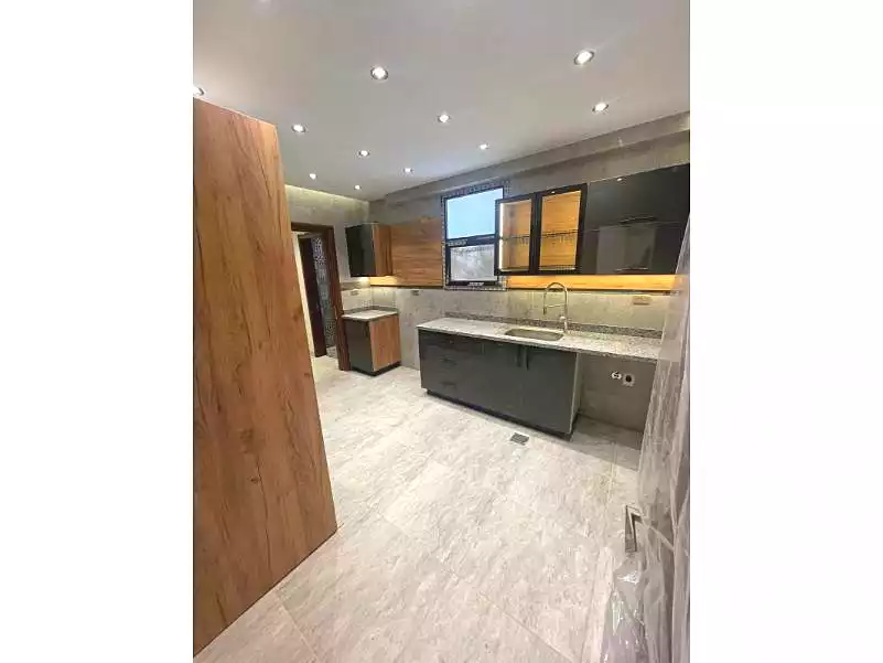 https://aqarmap.com.eg/ar/listing/6646686-for-rent-cairo-new-cairo-compounds-eastown-spectrum-eastown-compound
