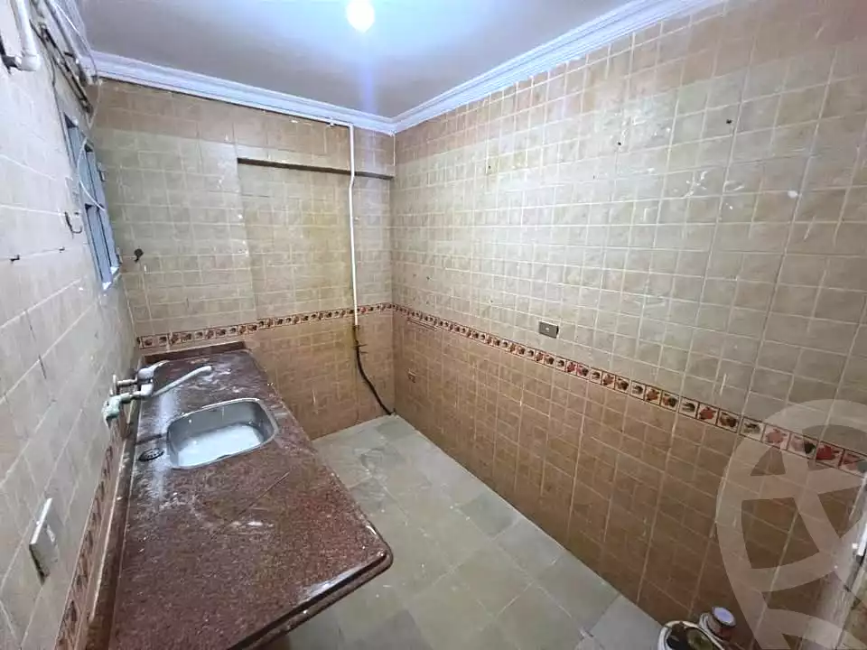 https://aqarmap.com.eg/ar/listing/6647565-for-sale-alexandria-sydy-bshr-sydy-bshr-bhry-shr-khld-bn-lwlyd