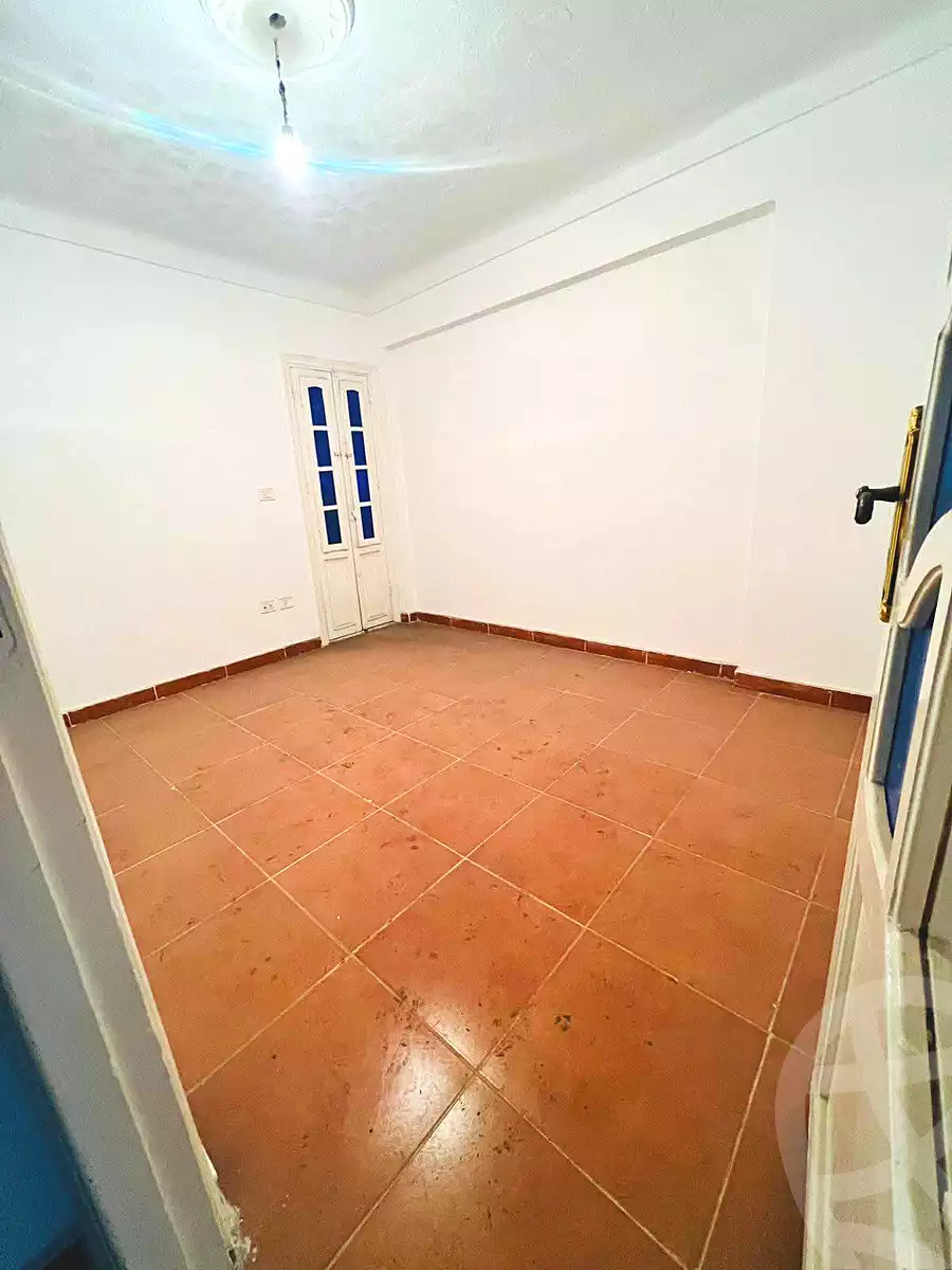 https://aqarmap.com.eg/ar/listing/6647638-for-rent-alexandria-sydy-bshr-sydy-bshr-bhry-shr-mhmwd-l-yswy