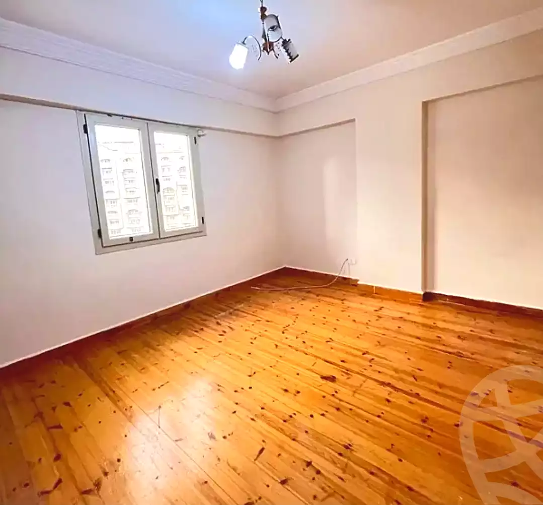 https://aqarmap.com.eg/ar/listing/6647883-for-rent-alexandria-smouha-mohammed-fawzi-moaz-st