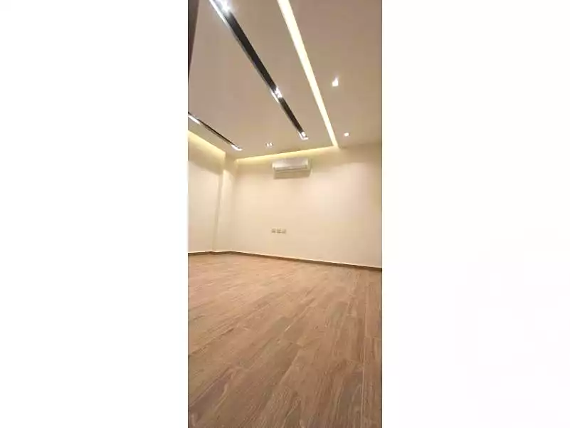 https://aqarmap.com.eg/ar/listing/6647885-for-rent-cairo-new-cairo-compounds-lake-view