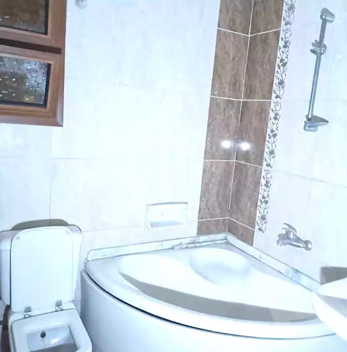 https://aqarmap.com.eg/ar/listing/6647931-for-rent-alexandria-lsywf-shamaa