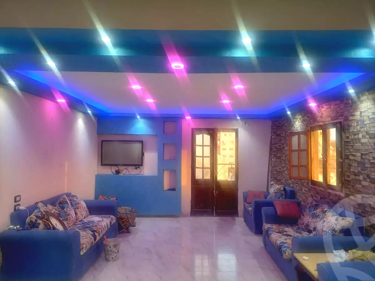 https://aqarmap.com.eg/ar/listing/6648035-for-sale-cairo-6th-of-october-el-ahyaa-neighborhood-4th-district-no-7