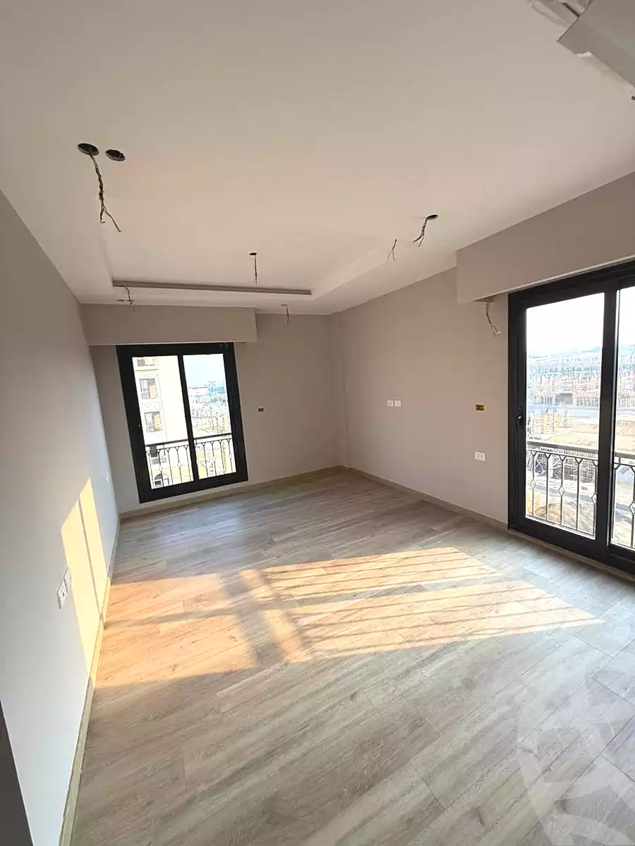 https://aqarmap.com.eg/ar/listing/6648136-for-rent-cairo-el-sheikh-zayed-city-compounds-kmbwnd-fyldj-wyst-dr-llttwyr