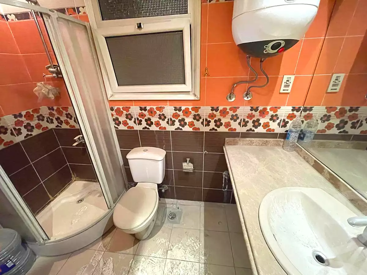 https://aqarmap.com.eg/ar/listing/6648417-for-sale-cairo-el-mohandesen-abd-el-moneam-riad-st