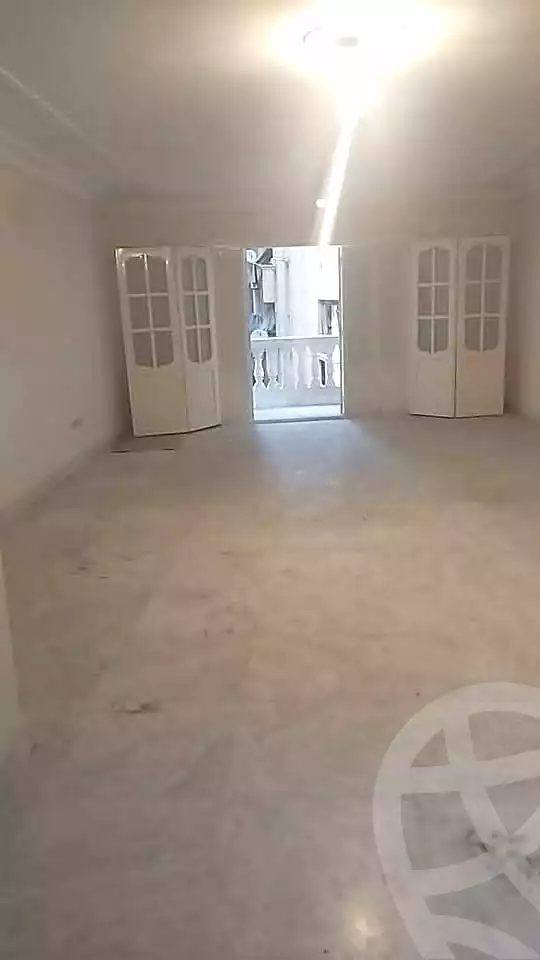 https://aqarmap.com.eg/ar/listing/6649869-for-rent-alexandria-ganaklis-shr-mrtdy-bsh