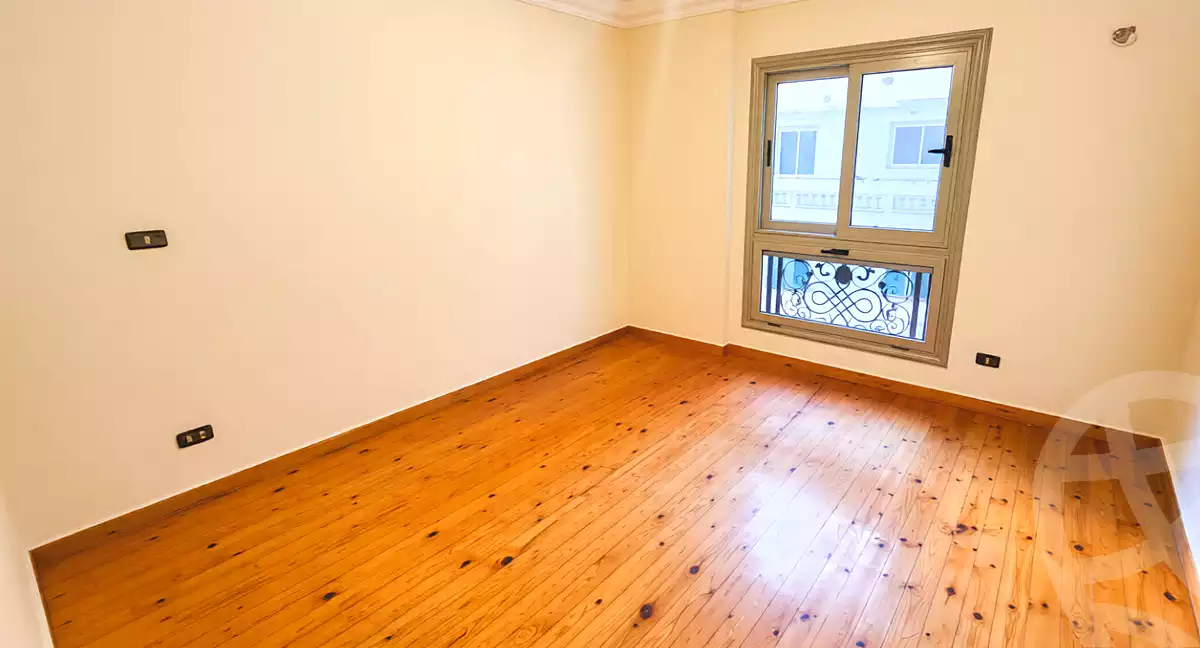 https://aqarmap.com.eg/ar/listing/6650099-for-sale-alexandria-ganaklis-shr-bw-qyr-tryq-lhry