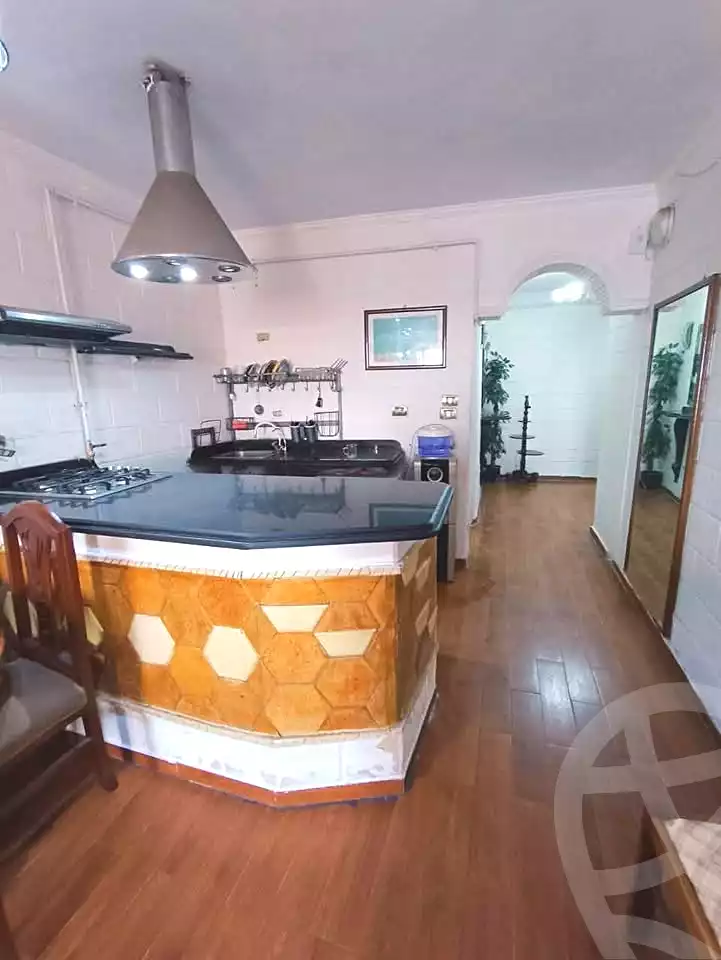 https://aqarmap.com.eg/ar/listing/6650312-for-sale-alexandria-sydy-bshr-sydy-bshr-bhry-shr-mhmd-njyb