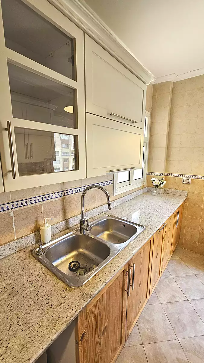 https://aqarmap.com.eg/ar/listing/6650418-for-sale-cairo-new-cairo-madinaty-eleventh-zone-buildings-group-112