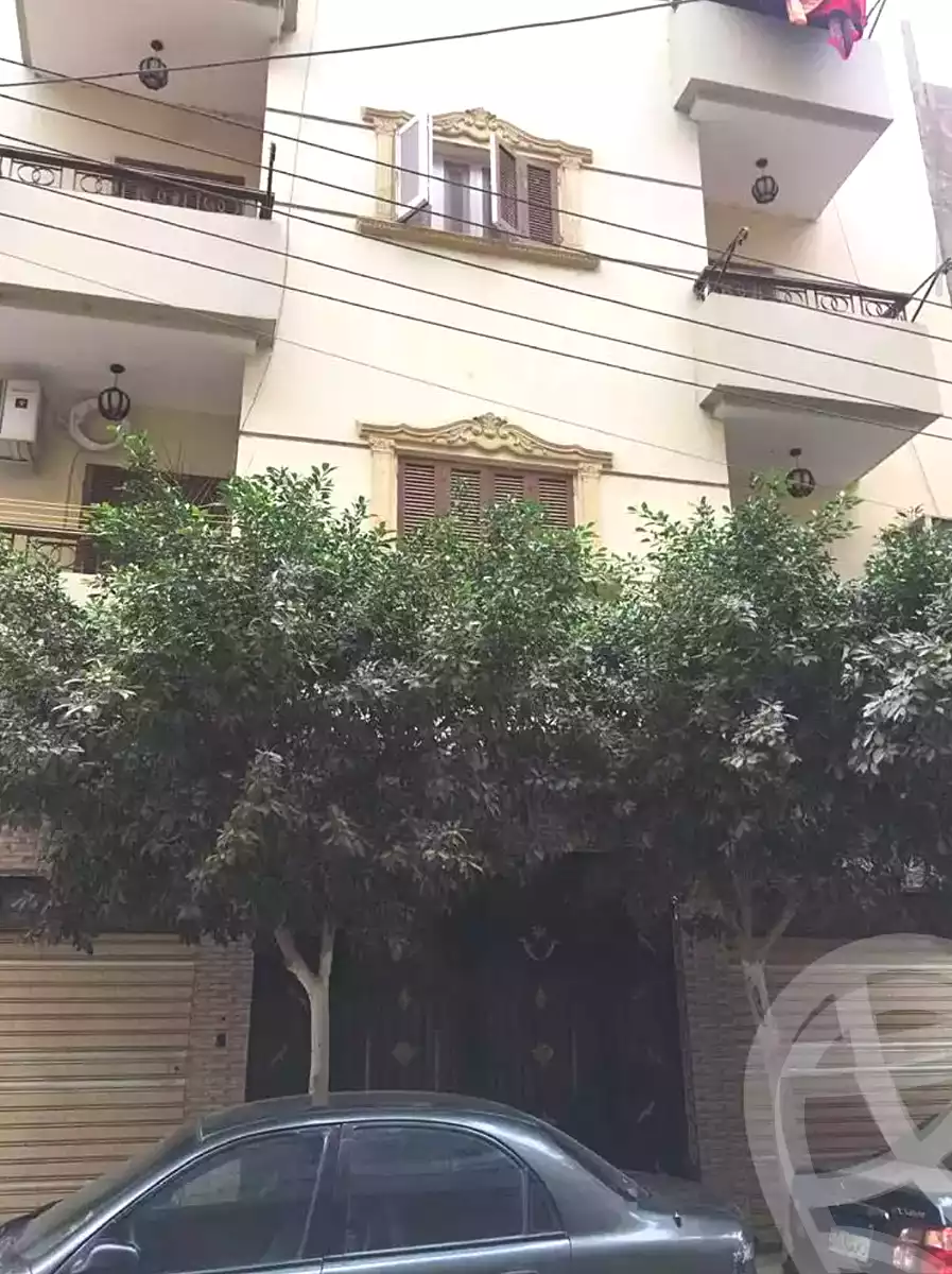 https://aqarmap.com.eg/ar/listing/6650827-for-sale-sharqia-zagazig-zagazig-city-markaz-farouk-st