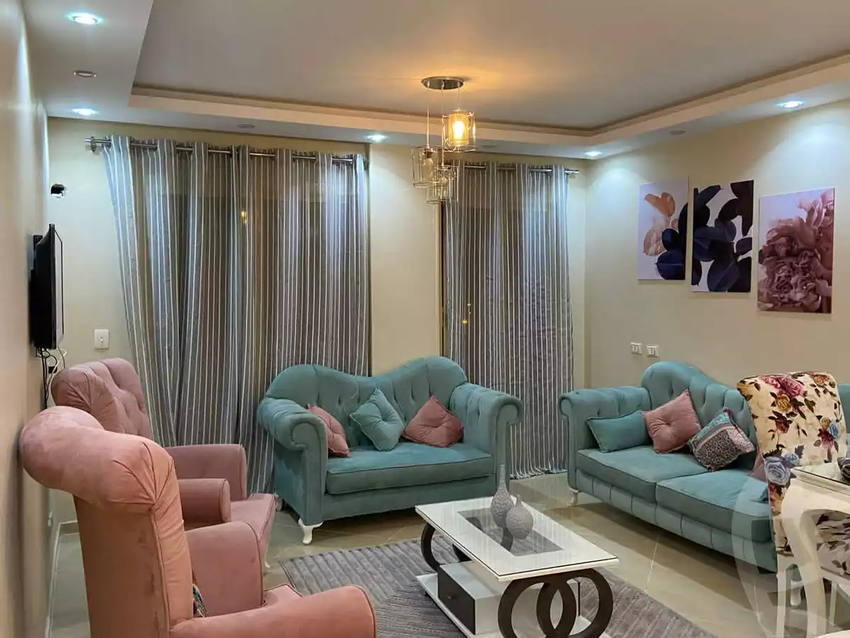 https://aqarmap.com.eg/en/listing/6650864-for-sale-cairo-el-sheikh-zayed-city-compounds-dr-msr